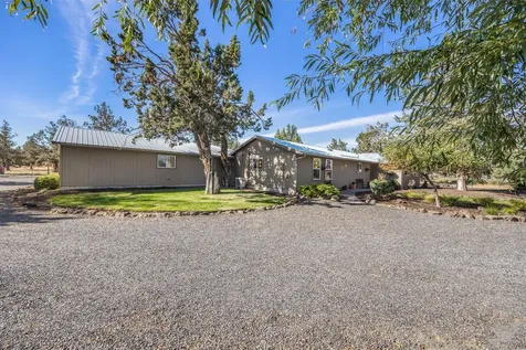23051 Maverick Lane Bend OR 97701