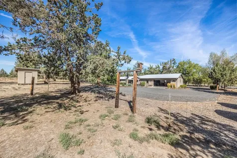 23051 Maverick Lane Bend OR 97701