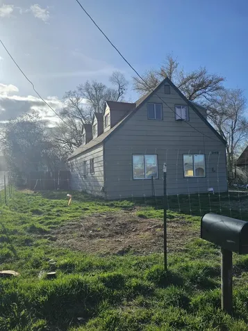 348 SE 9th Street Madras OR 97741