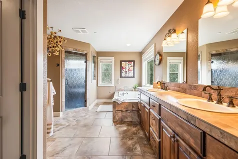 7606 SE Madison Avenue Prineville OR 97754