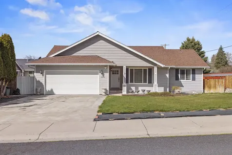 3002 Paramont Street Klamath Falls OR 97603