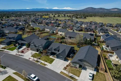 2739 SW 47th Street Redmond OR 97756