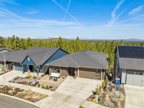 2542 NW Marken Street Bend OR 97703
