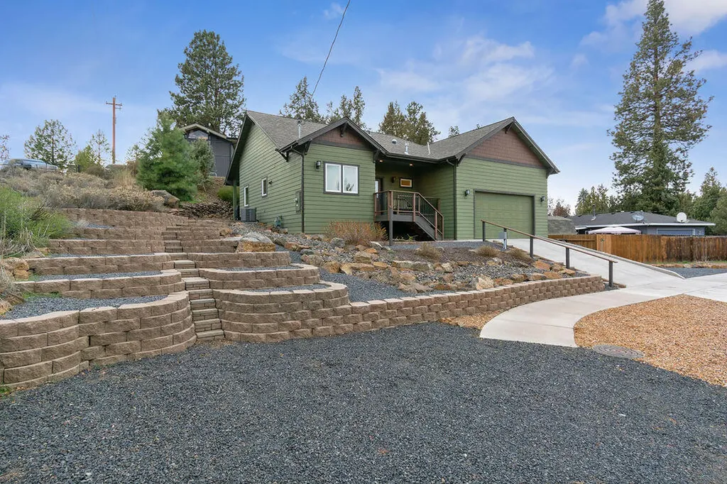 43 NE 14th Street Bend OR 97701