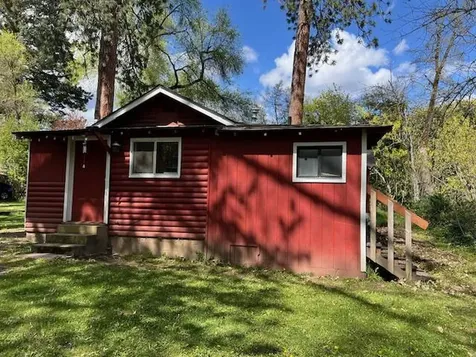 208 Madrone Street Rogue River OR 97537