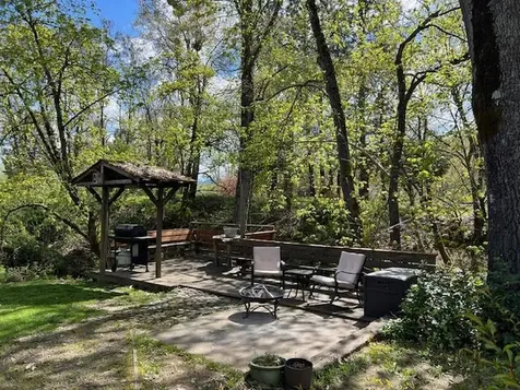 208 Madrone Street Rogue River OR 97537