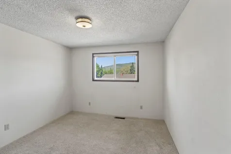1443 Papago Drive Medford OR 97504