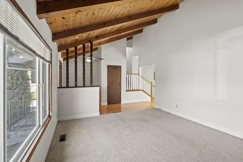 1443 Papago Drive Medford OR 97504