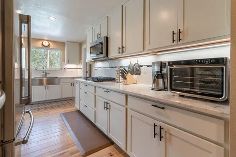 525 Ewe Creek Road Grants Pass OR 97526