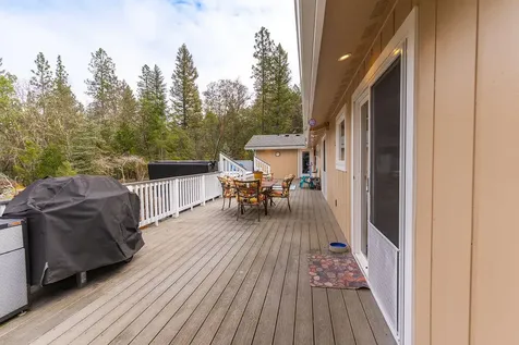 525 Ewe Creek Road Grants Pass OR 97526