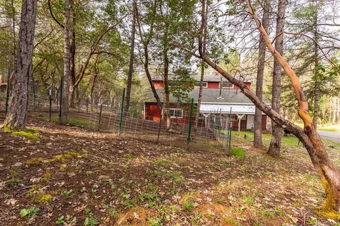 525 Ewe Creek Road Grants Pass OR 97526