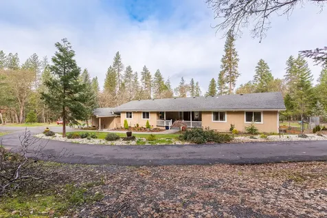 525 Ewe Creek Road Grants Pass OR 97526
