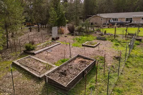 525 Ewe Creek Road Grants Pass OR 97526