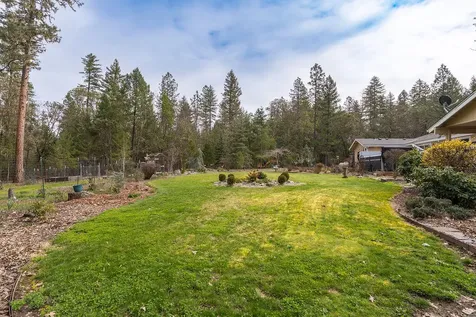 525 Ewe Creek Road Grants Pass OR 97526