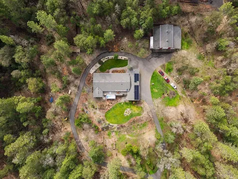 525 Ewe Creek Road Grants Pass OR 97526