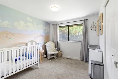 1503 Stardust Way Medford OR 97504