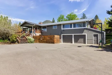 1503 Stardust Way Medford OR 97504