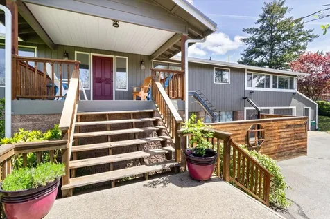 1503 Stardust Way Medford OR 97504