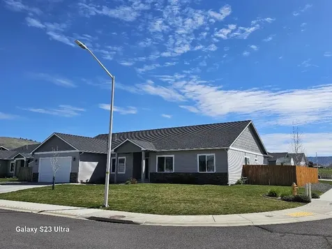 3737 Valinda Way Klamath Falls OR 97603