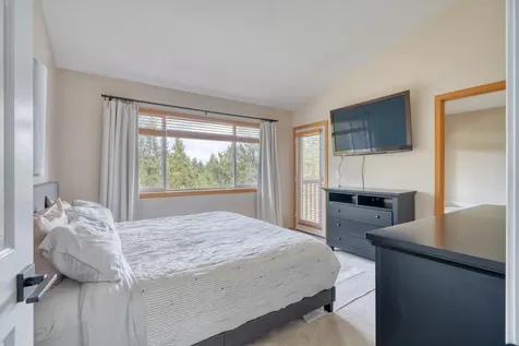 1020 Golden Pheasant Drive Redmond OR 97756