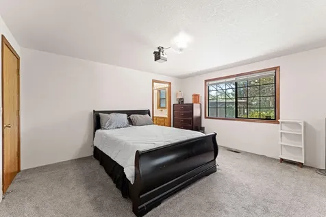 2865 Seckel Court Medford OR 97504