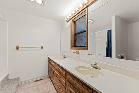 2865 Seckel Court Medford OR 97504