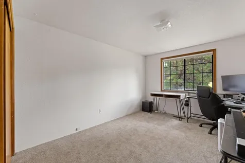 2865 Seckel Court Medford OR 97504