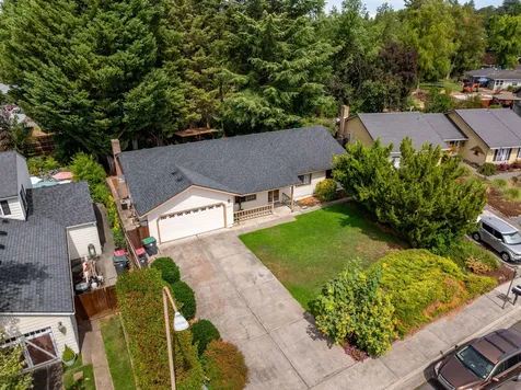 2865 Seckel Court Medford OR 97504