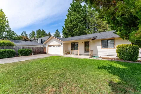 2865 Seckel Court Medford OR 97504