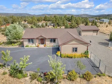 4742 SE Sioux Loop Prineville OR 97754