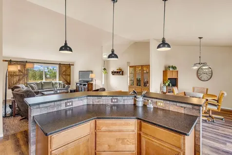 4742 SE Sioux Loop Prineville OR 97754