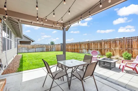 1869 NE 3rd Street Redmond OR 97756
