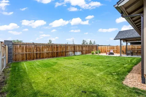 1869 NE 3rd Street Redmond OR 97756