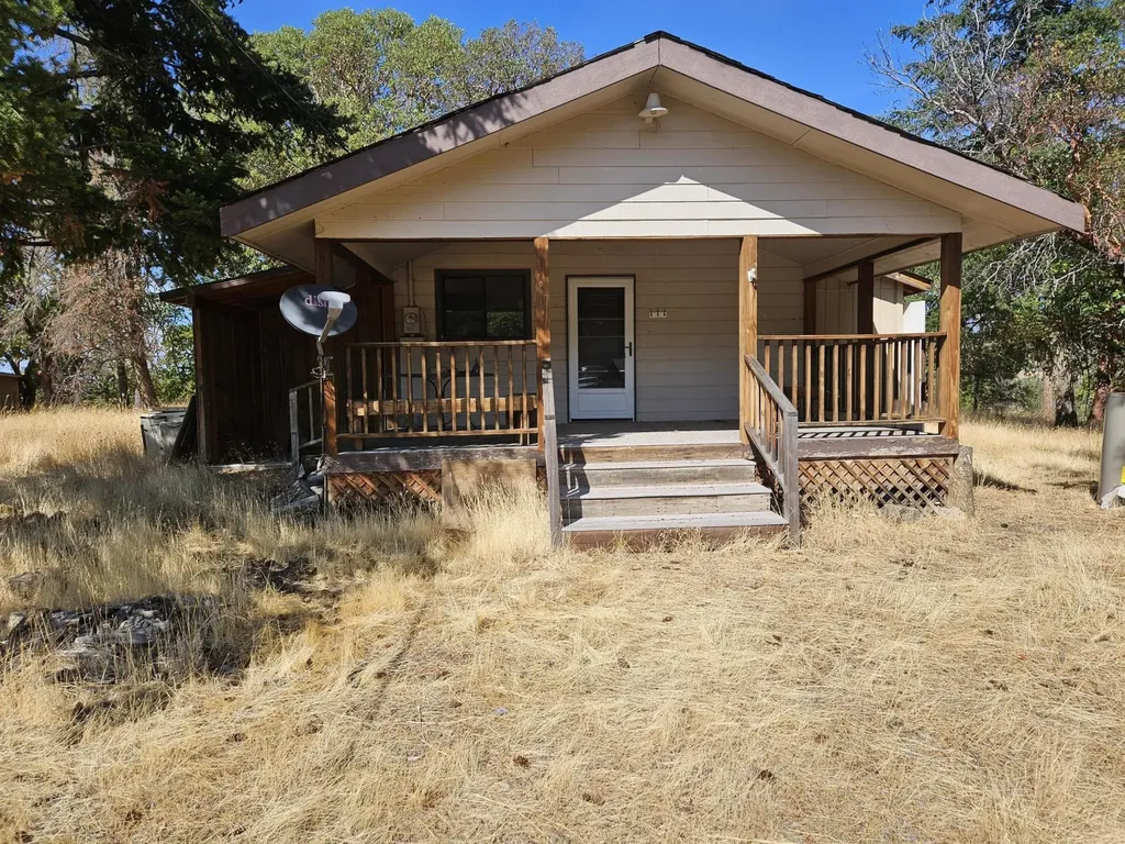 300 White Tail Drive Eagle Point OR 97524