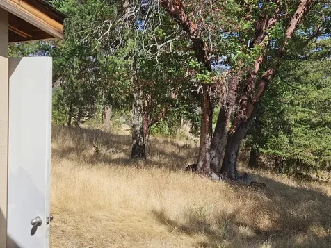 300 White Tail Drive Eagle Point OR 97524