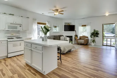 20674 Honeysuckle Lane Bend OR 97702
