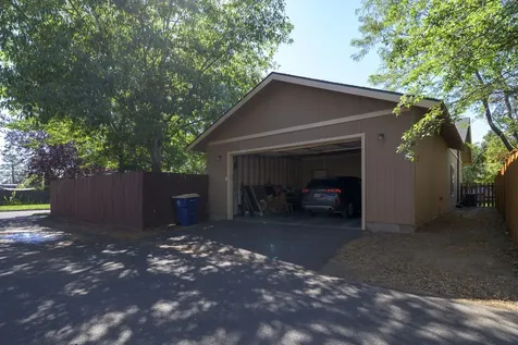20674 Honeysuckle Lane Bend OR 97702
