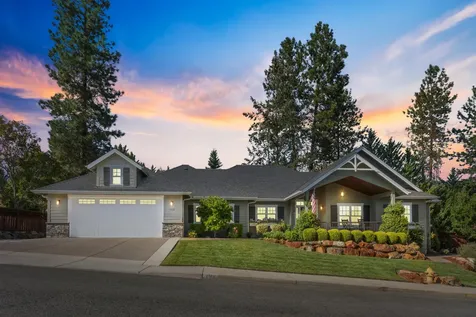 1112 NW Morgan Lane Grants Pass OR 97526