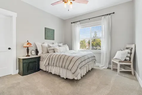 1112 NW Morgan Lane Grants Pass OR 97526