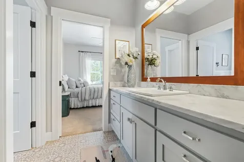 1112 NW Morgan Lane Grants Pass OR 97526