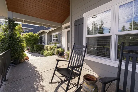 1112 NW Morgan Lane Grants Pass OR 97526
