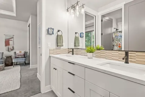 60763 Golf Village Loop Bend OR 97702