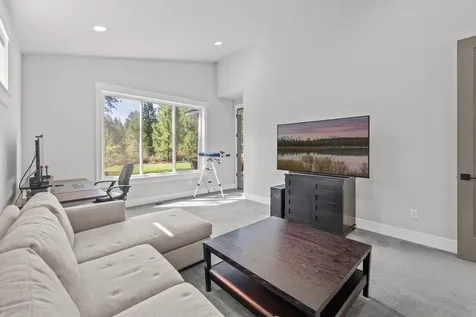60763 Golf Village Loop Bend OR 97702