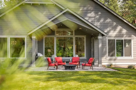 60763 Golf Village Loop Bend OR 97702