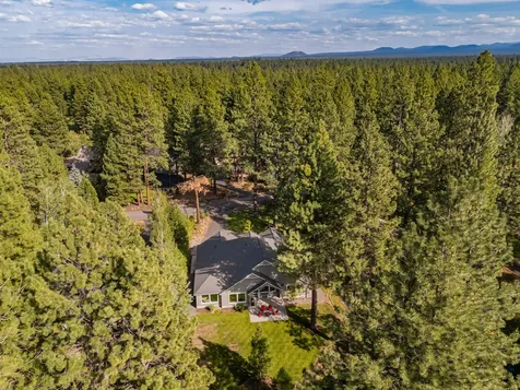 60763 Golf Village Loop Bend OR 97702
