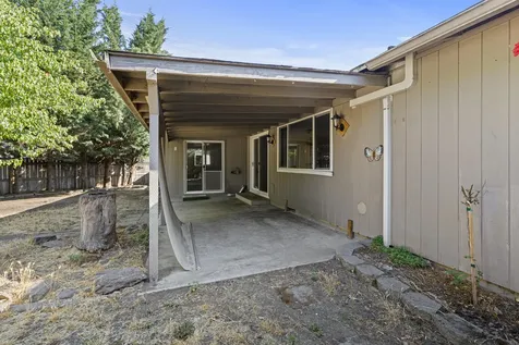 100 Vincent Avenue Central Point OR 97502
