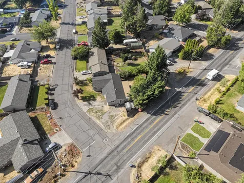 100 Vincent Avenue Central Point OR 97502