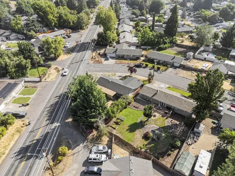 100 Vincent Avenue Central Point OR 97502