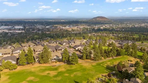 3016 NW Hidden Ridge Drive Bend OR 97703