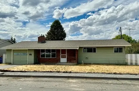 935 SW 12th Street Redmond OR 97756